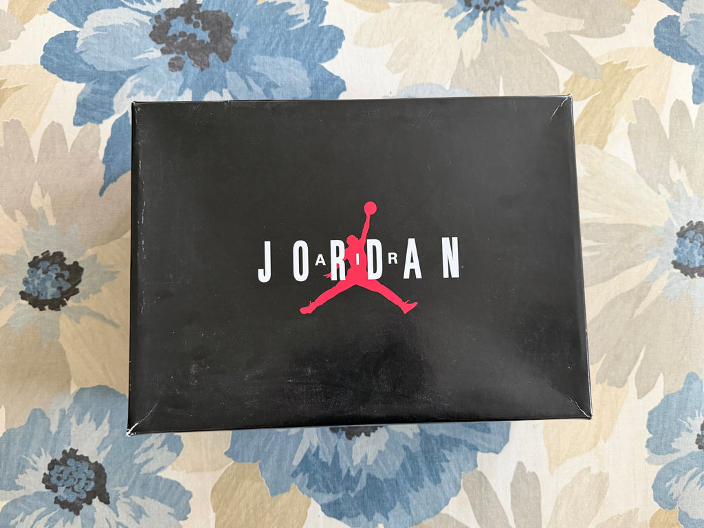 Air Jordan 9 Retro University Blue