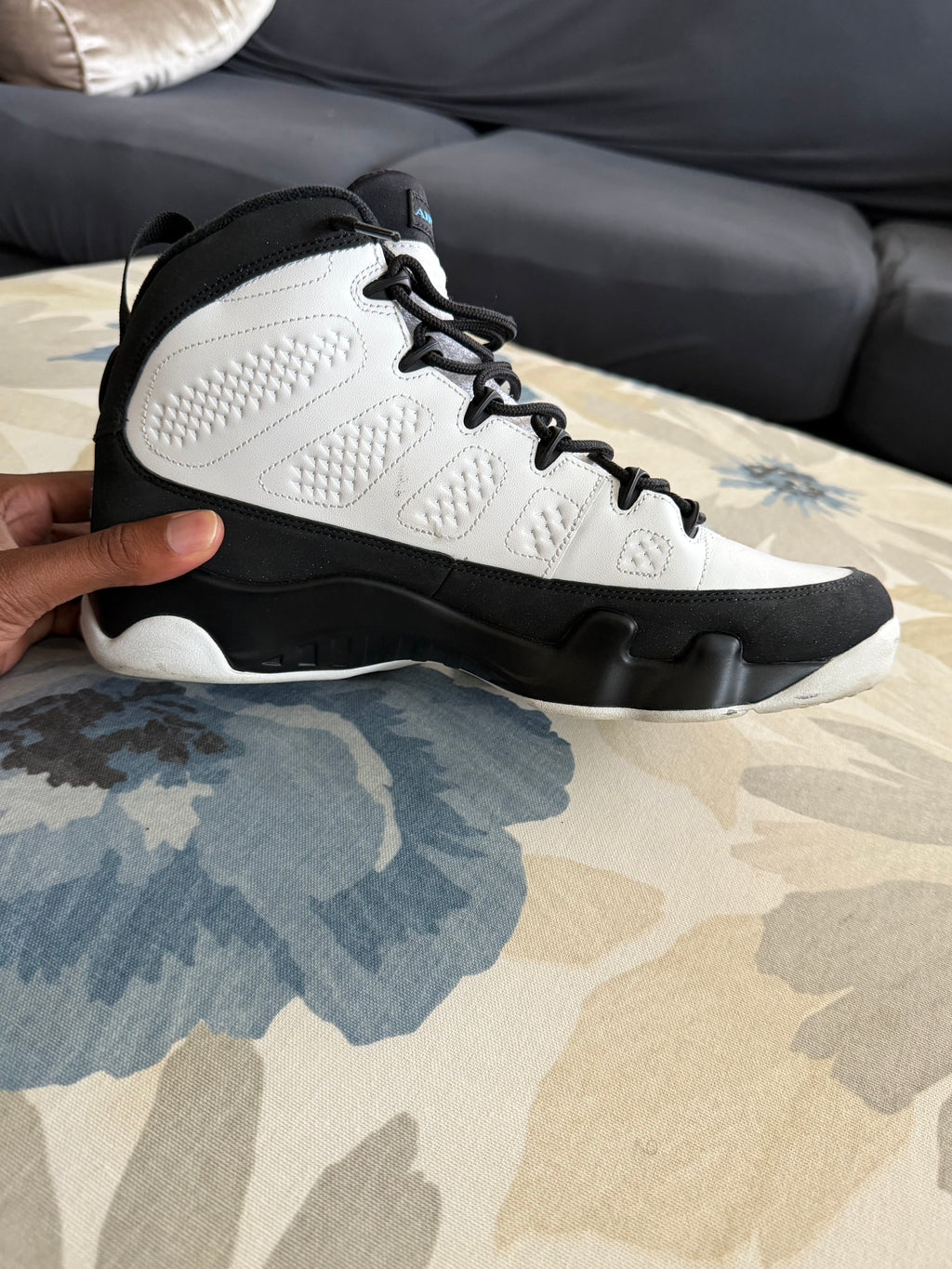 Air Jordan 9 Retro University Blue