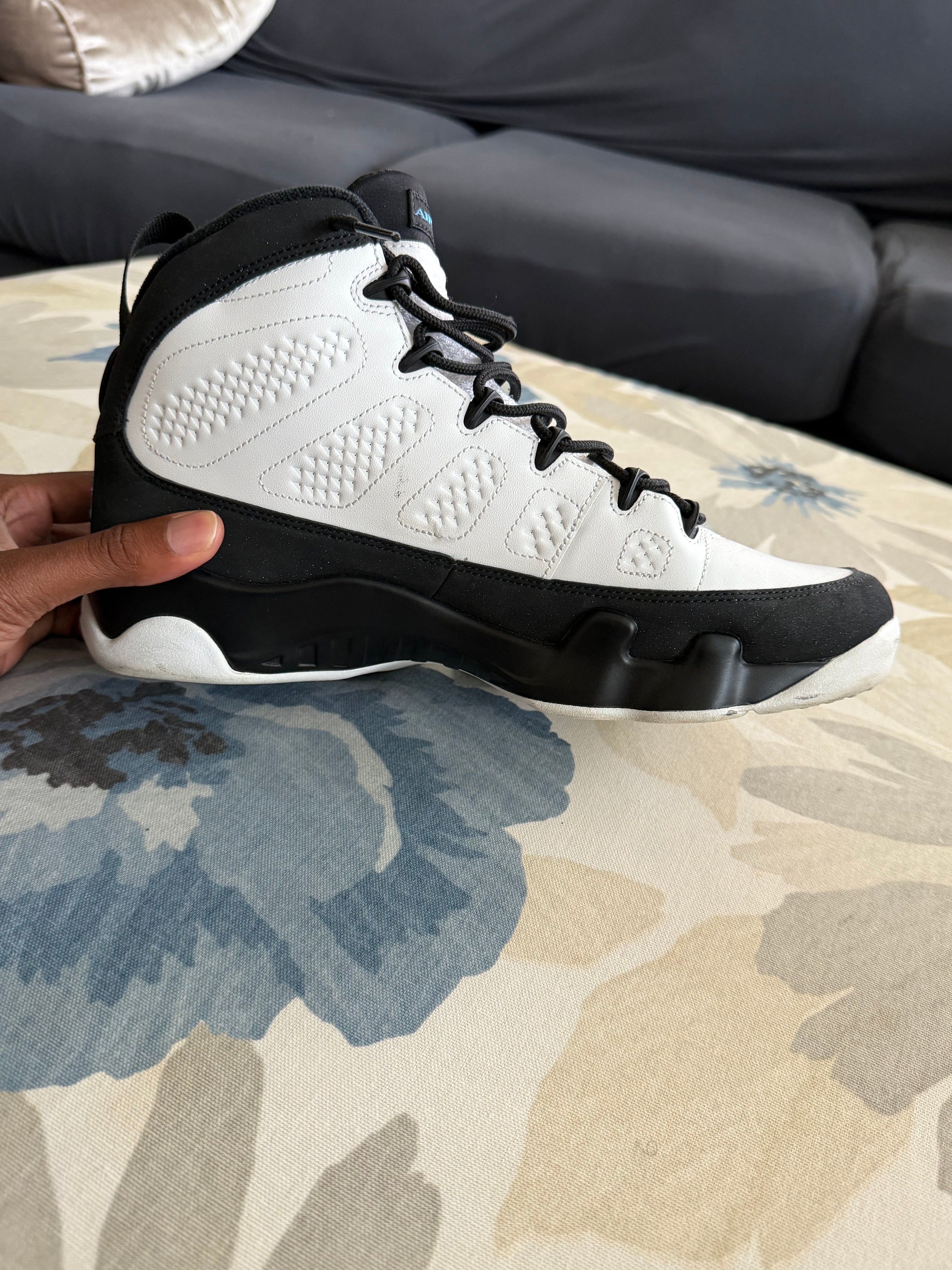 Air Jordan 9 Retro University Blue